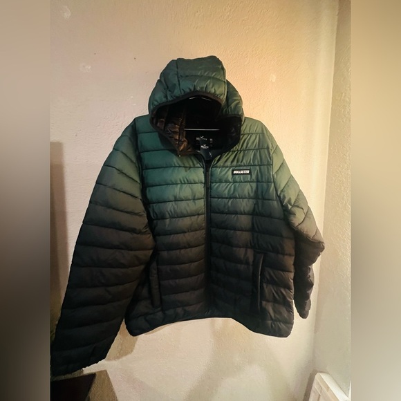 Hollister XXL men’s jacket winter perfect color green and black - Picture 9 of 10